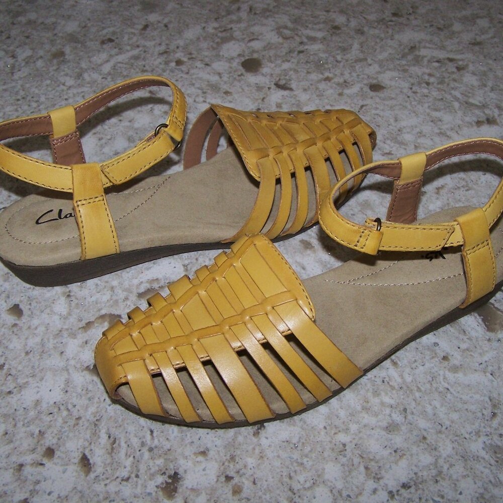 Clarks Yellow Sandals ‘Jaina-Canary’ 6.5 M